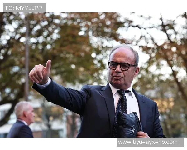 坎波斯回忆两年前欧冠赛日小埃梅里与马尤卢的数学课堂趣事